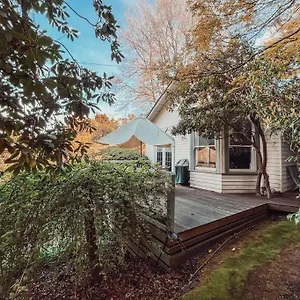 Woolrich Historic Garden Chalet